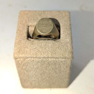 ⭐3/$30⭐ Brushed Metal Gold Finish Flat Circle Face Ring